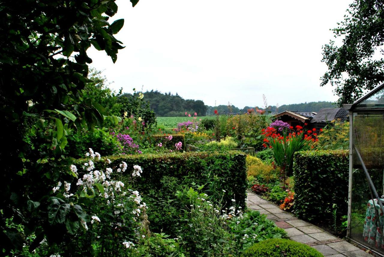 De Riekhoff Villa Een-West Exteriör bild