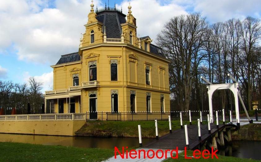 De Riekhoff Villa Een-West Exteriör bild