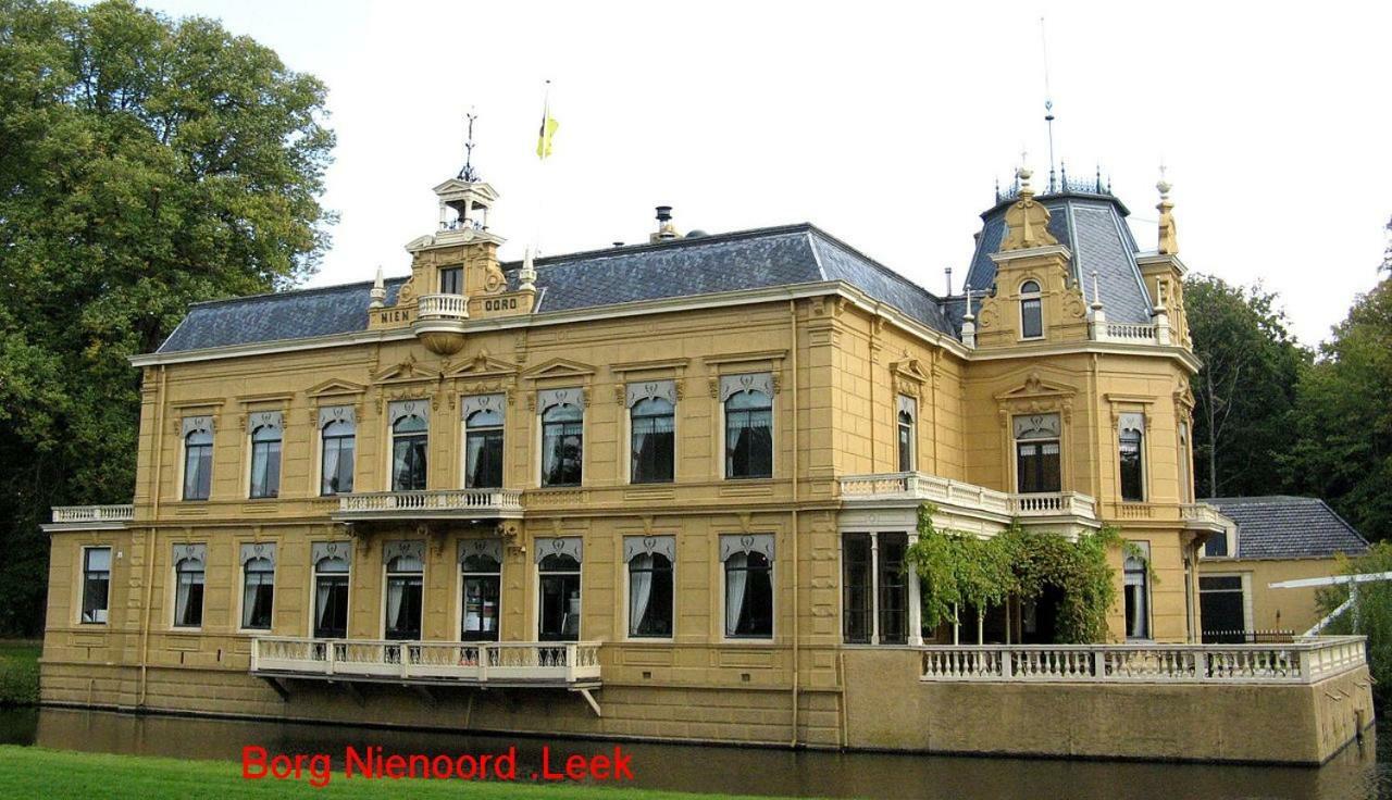 De Riekhoff Villa Een-West Exteriör bild